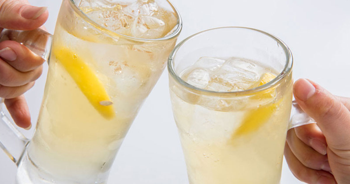 汗をたっぷりかいた日に レモンサワーがおすすめな理由 イエノミスタイル 家飲みを楽しむ人の情報サイト