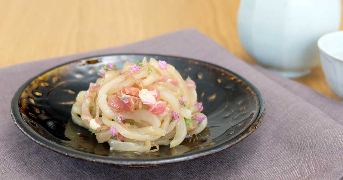 メインビジュアル：〈生ハムアレンジ！家飲みおつまみレシピ④〉いかと生ハムの和えもの