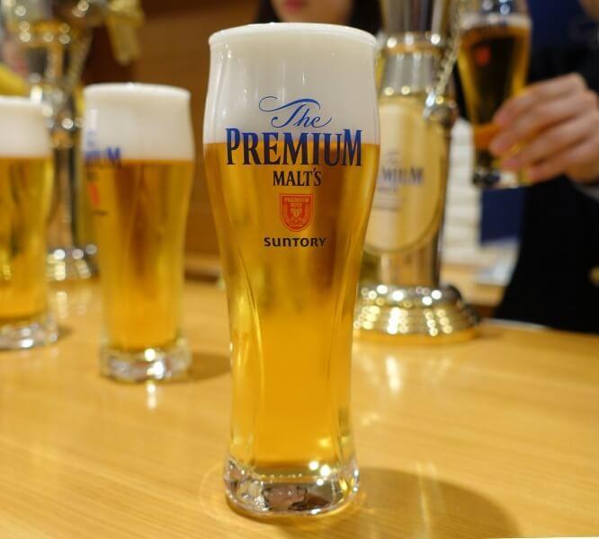 冷たいビールで一気に流すのは気分爽快