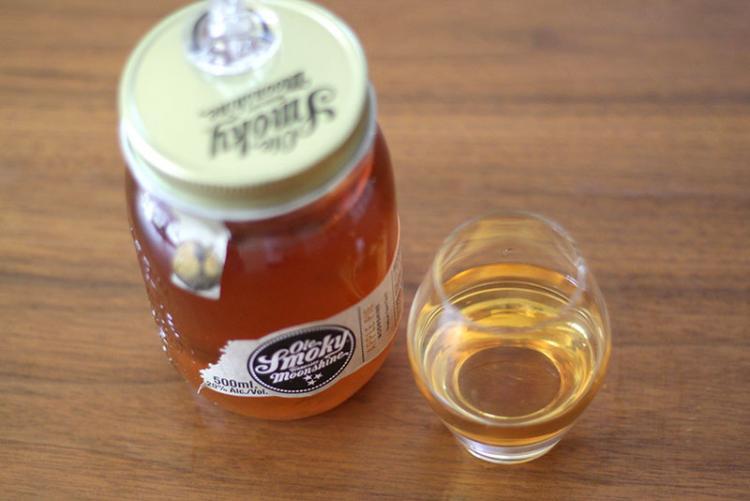 それでは注いでみます。