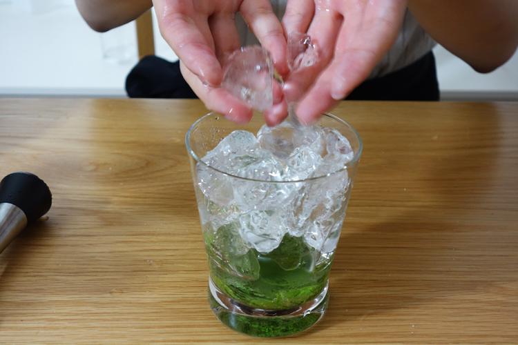 氷入れる