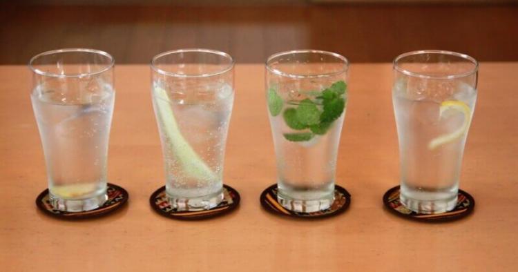 ボタニカルをトッピング