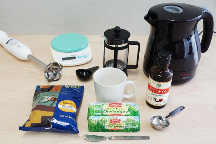 バターコーヒーの材料と器具一式