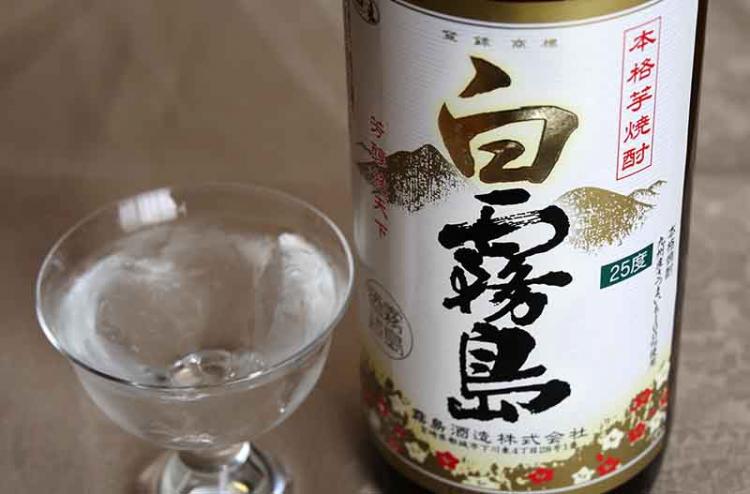 黒霧島だけじゃない 霧島酒造の本格芋焼酎 黒 白 赤 茜 黒exを飲み比べ イエノミスタイル 家飲みを楽しむ人の情報サイト