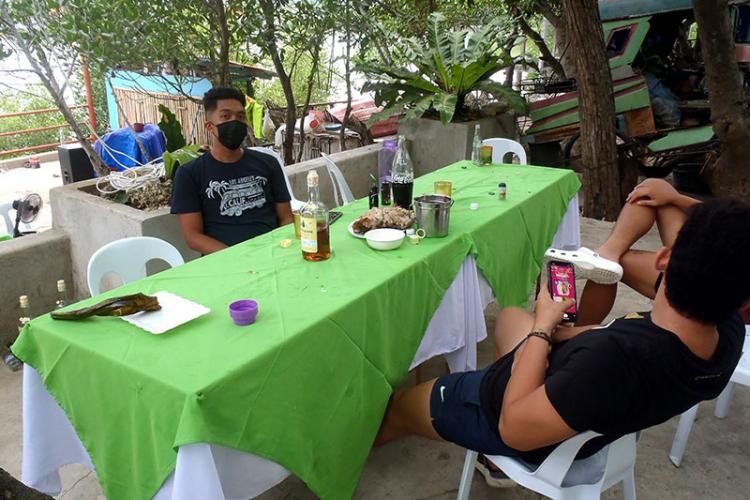 スペイン産のライトブランデ―「フンダドール」(FUNDADOR)を飲む