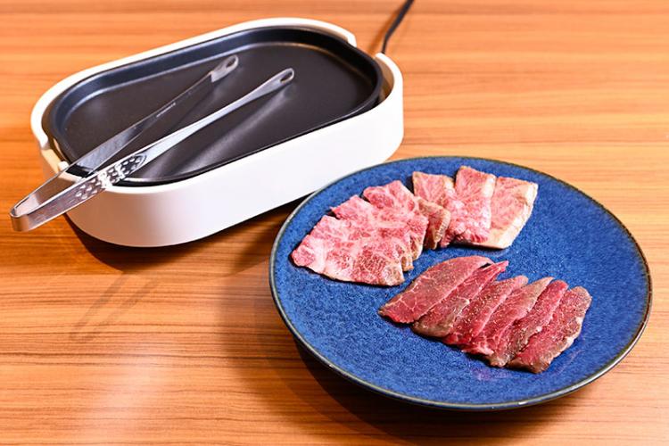 「プール焼き理論」はお肉、ホットプレート、お肉を優しく挟めるトングがあればOK！