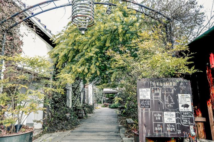 茅ヶ崎市にある「熊澤酒造」の敷地内にはレストランやカフェなども併設。もちろん「湘南ビール」も味わえます