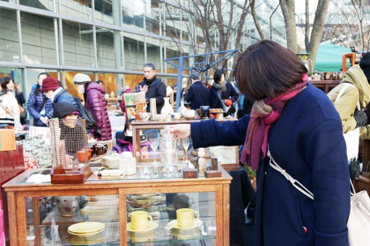 物色中のスーさん