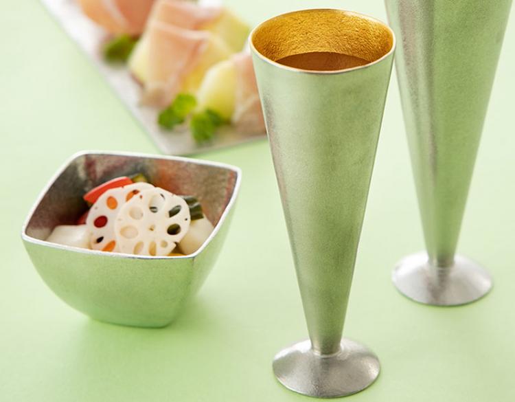 能作「シャンパングラス」で吟醸酒を香りと共に味わう(photo/NOUSAKU)