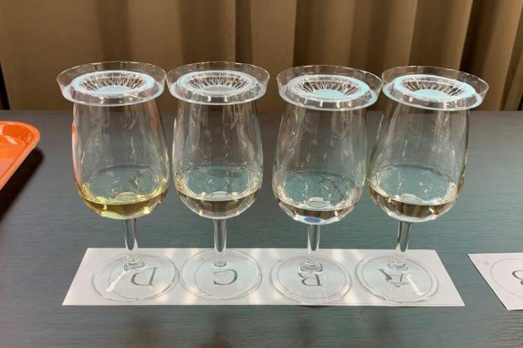 唎酒師のテイスティング試験のサンプルは4つ。味を見極めてわかりやすく表現します