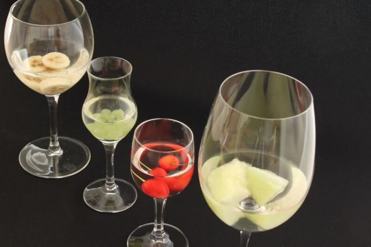 西村まどかのサケ コレクション ワイングラスでおいしい日本酒アワード21 イエノミスタイル 家飲みを楽しむ人の情報サイト