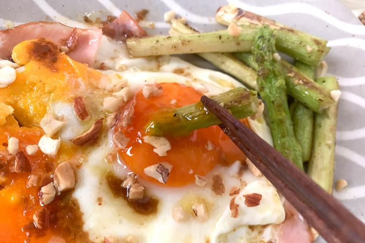 食べるときは柚子胡椒ソースをかけて