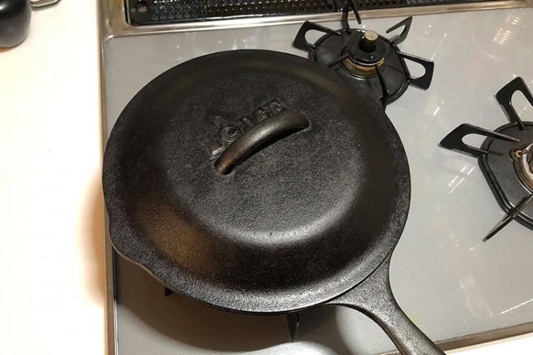 蓋をして弱火にし、2分くらい蒸し焼き