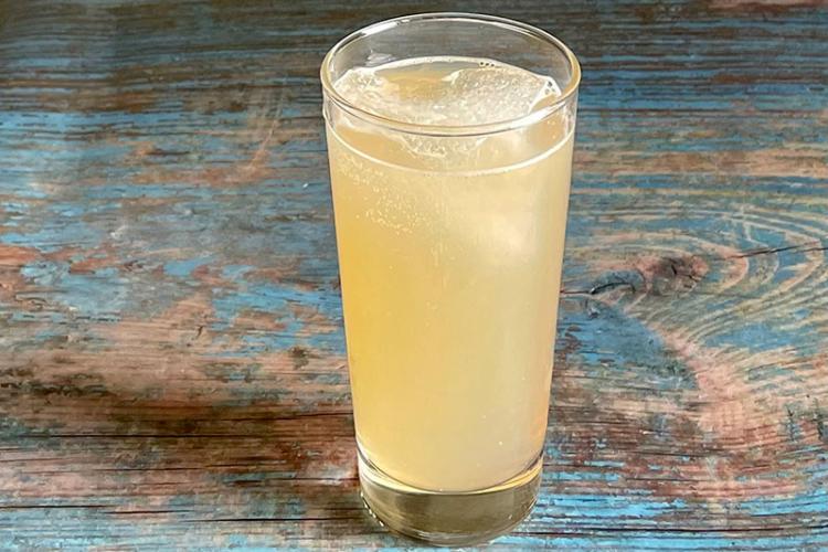フィンランドのカクテル「ロンケロ」
