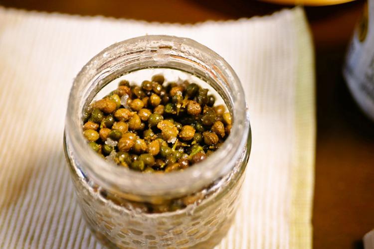自家製塩漬け山椒の実