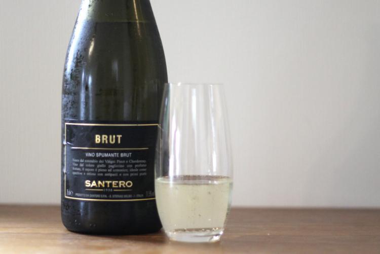 サンテロ ブラック ブリュット