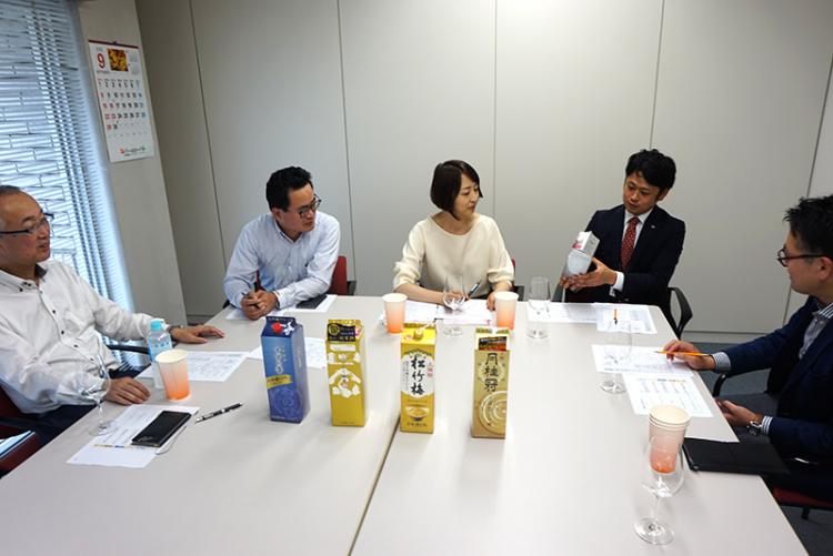 香りの高い日本酒パックを飲み比べ