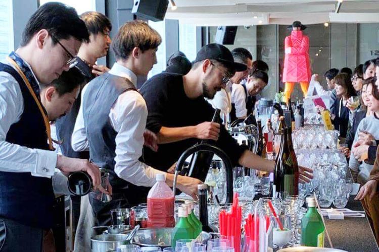 バーテンダーと焼酎メーカーのコラボレートはこれまでほとんどなかった