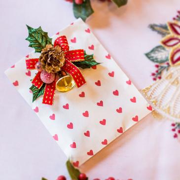 クリスマスソングをBGMに幸せ気分も一緒に包み込んでみて