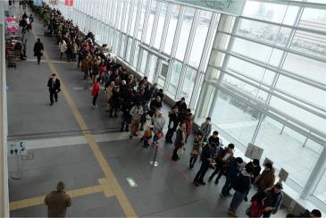会場は新潟駅からバスで15分ほどの朱鷺メッセ