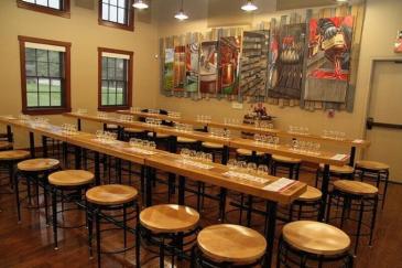 セミナールームは複数あり、見学ツアーが続いても対応できる