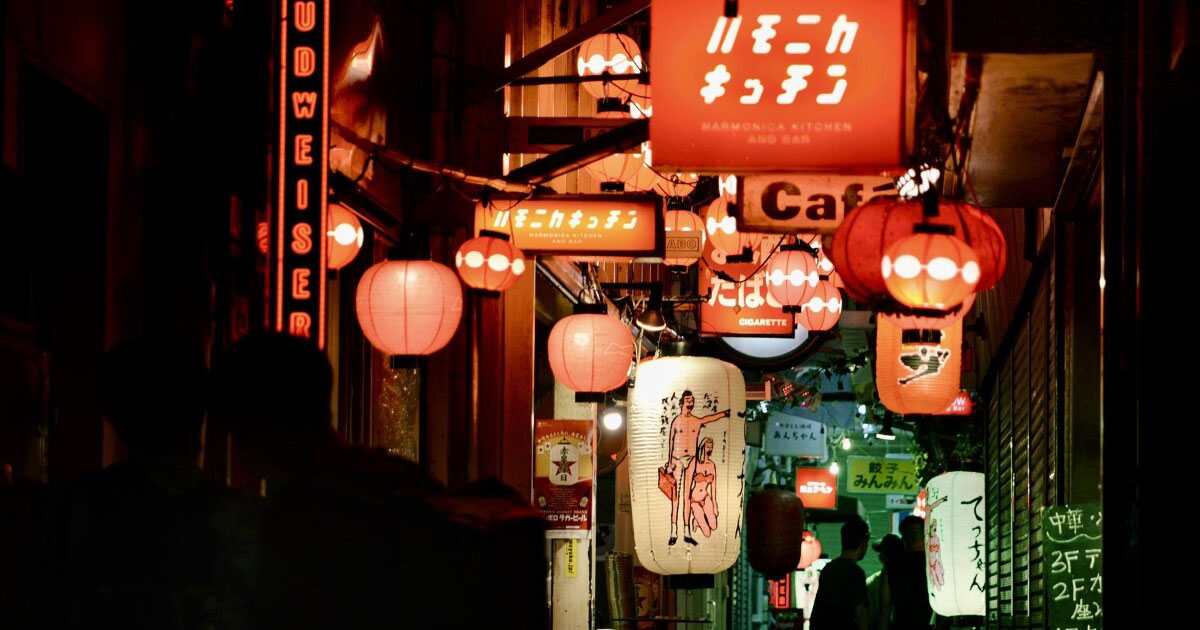 メインビジュアル:酒好きほぼ100人に聞いた「今後の外飲み機会予想」は?