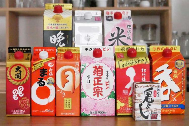 飲み比べる日本酒パック